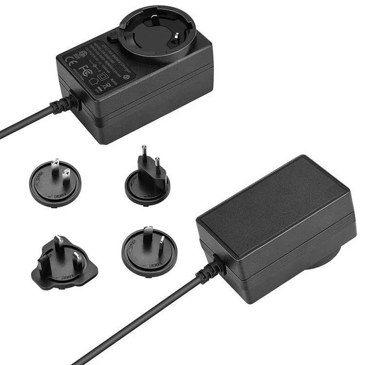 Adaptóir Cumhachta Idirmhalartaithe 12V 2A