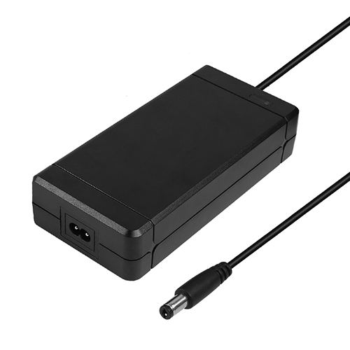 Cuibheoir cumhachta deisce 200W