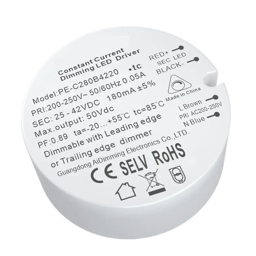 Tiománaí LED Triac Dimmable Reatha Tairiseach 8.4W